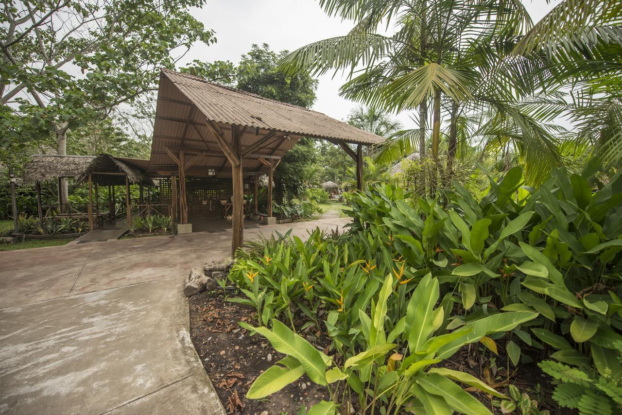 Manish Hotel Ecologico Pucallpa Exterior photo